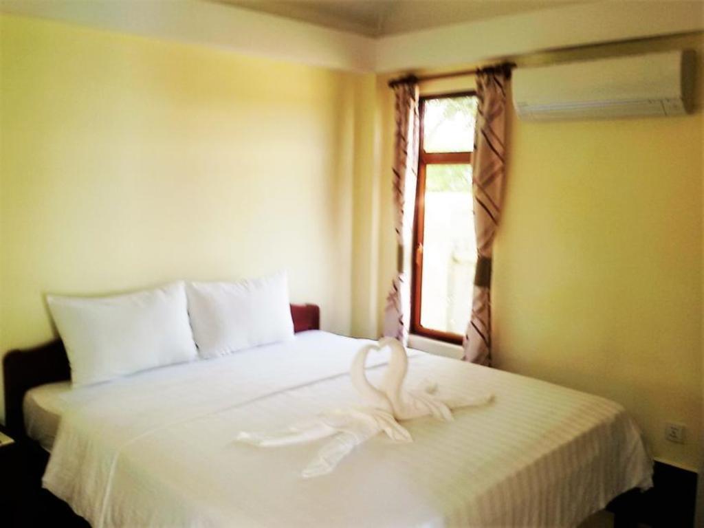 Pink Sands Villa (Adults Only) Kampot Bagian luar foto