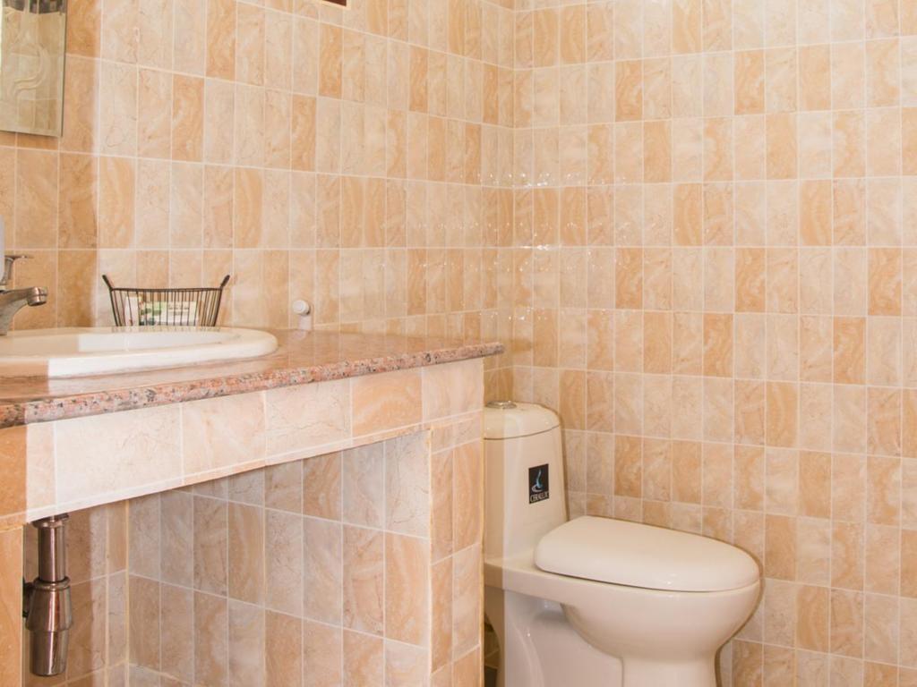 Pink Sands Villa (Adults Only) Kampot Bagian luar foto