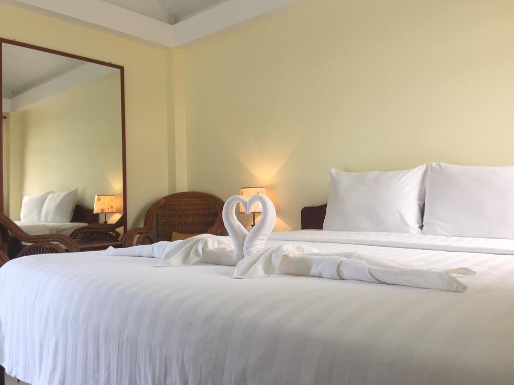 Pink Sands Villa (Adults Only) Kampot Bagian luar foto