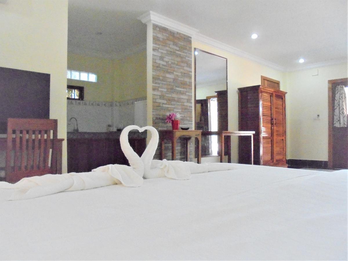 Pink Sands Villa (Adults Only) Kampot Bagian luar foto