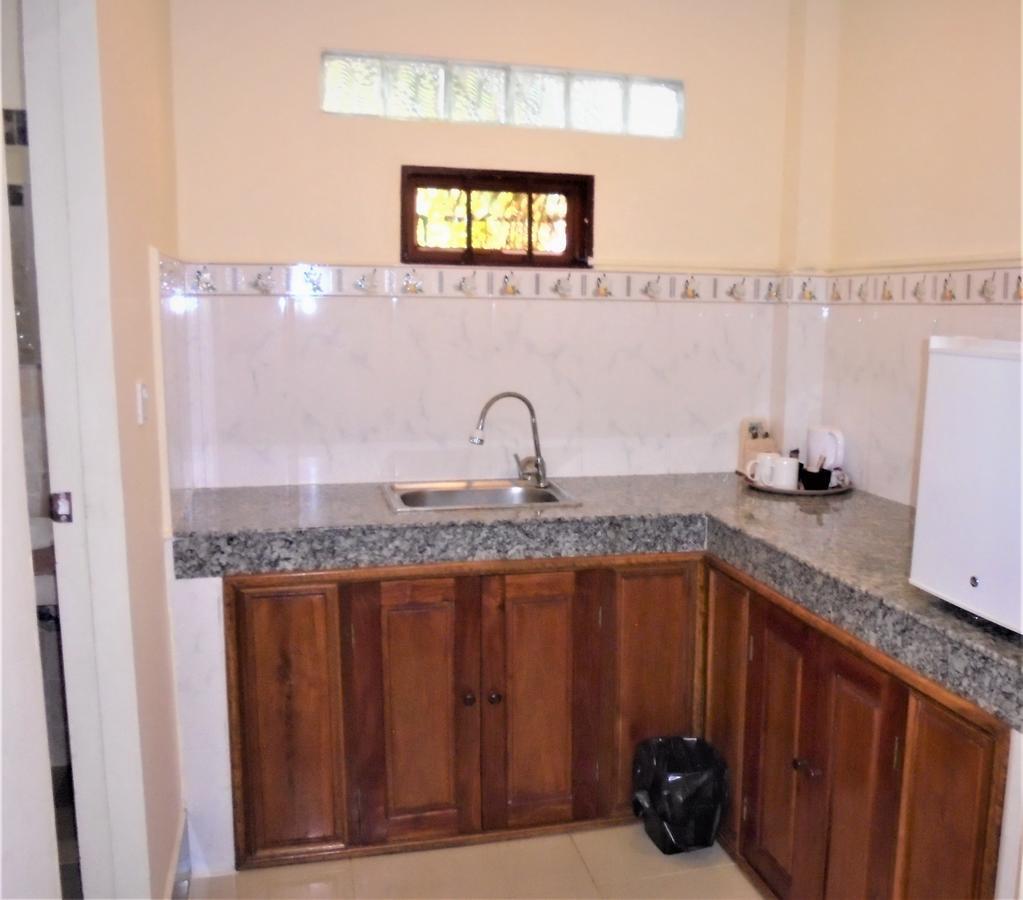 Pink Sands Villa (Adults Only) Kampot Bagian luar foto