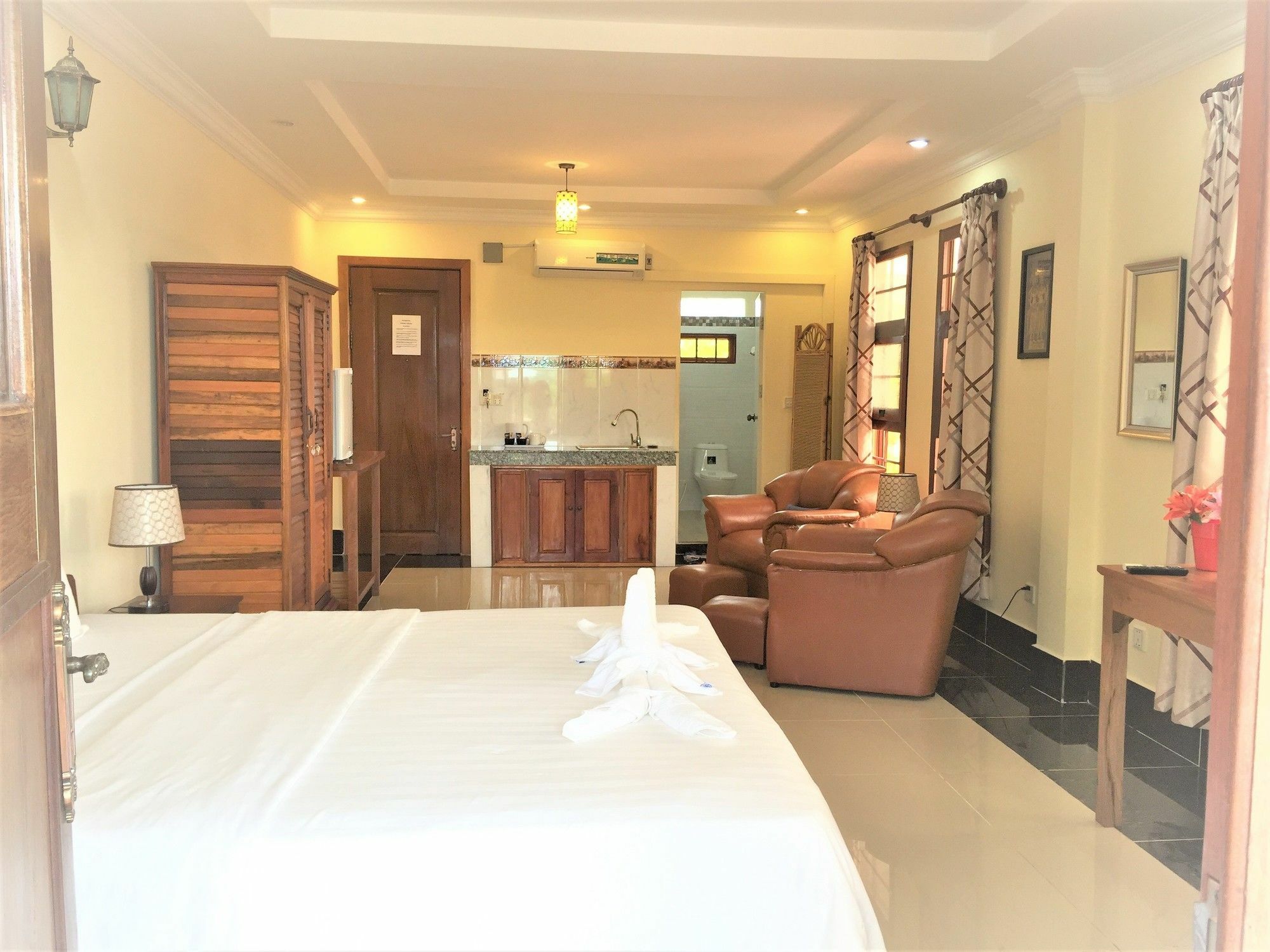 Pink Sands Villa (Adults Only) Kampot Bagian luar foto
